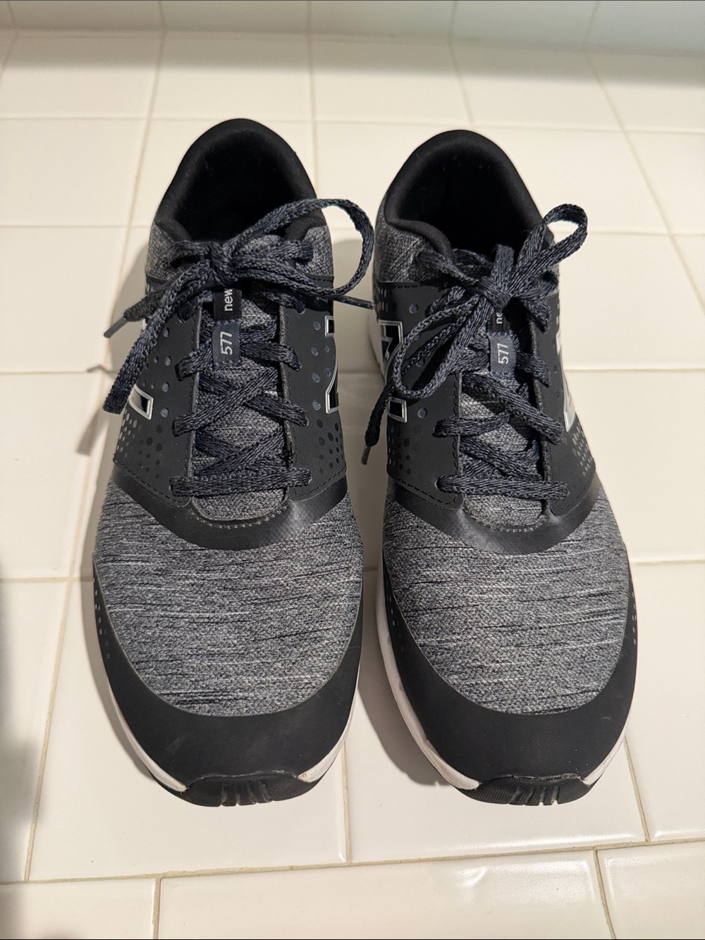 New Balance Black & Gray Women’s Sneakers - Picture 2 of 8